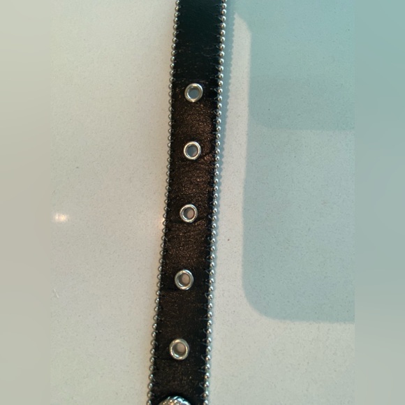 FREE W/purchaseVINTAGE 80’s New condit real leather belt 32 inches length size S - Picture 7 of 10